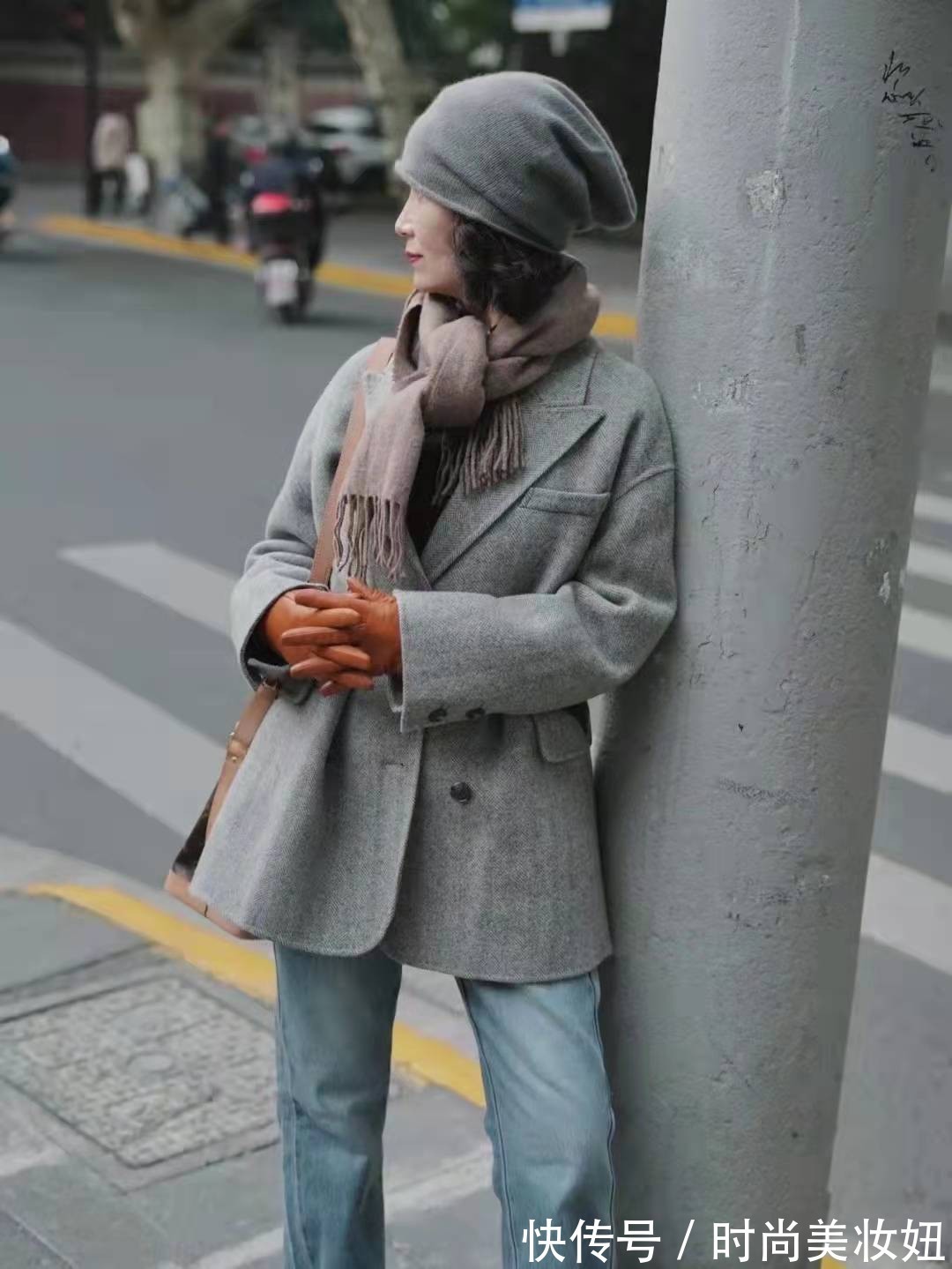 穿搭|冬天大衣不用买太多,三木妈妈教你一衣多穿,每套都高级洋气