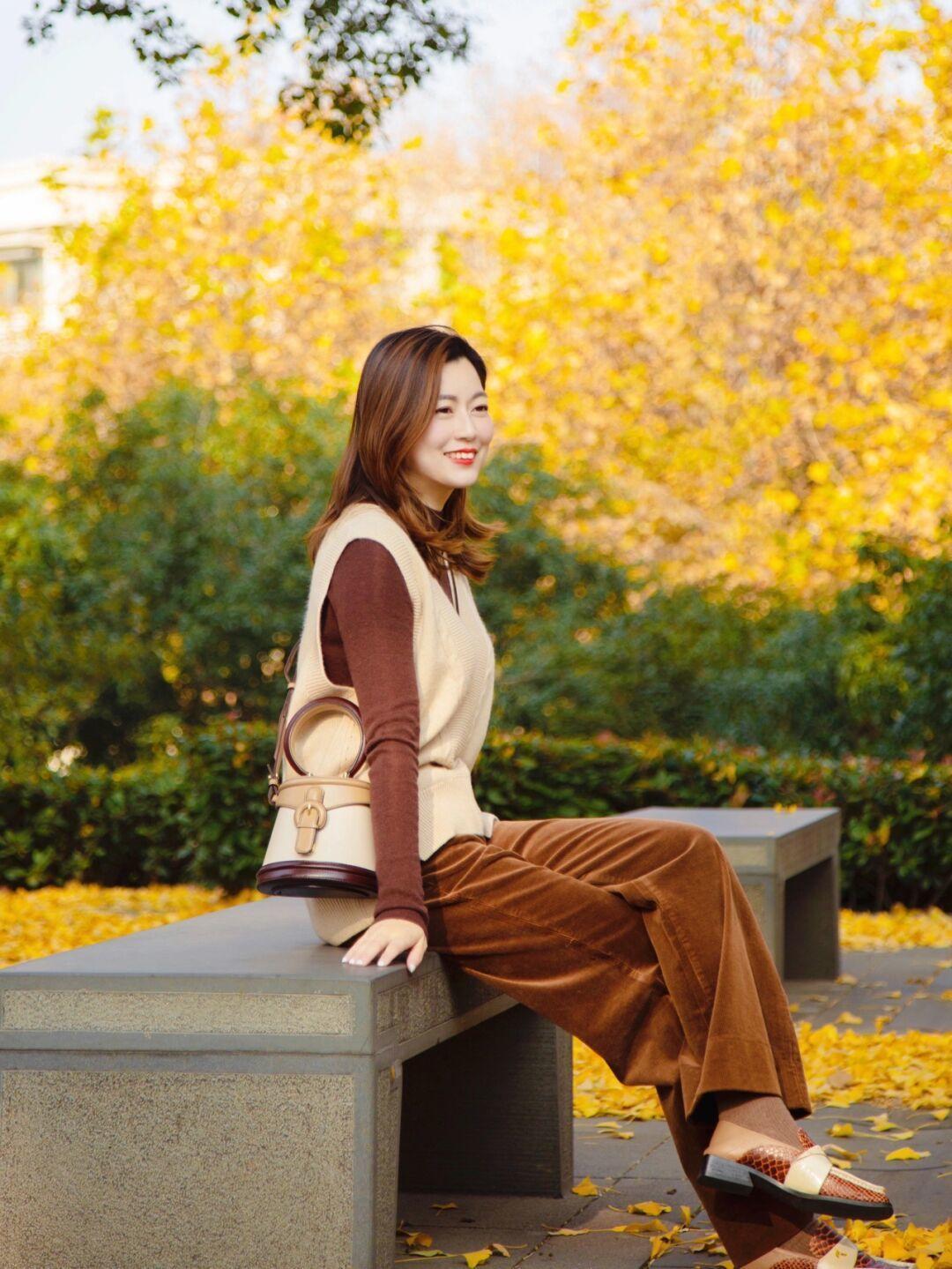 博主|入冬后必备的“毛衣”你准备好了吗?体面优雅,适合普通大众