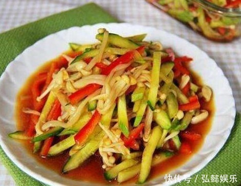 亲戚来家做客,用几道家常菜招待,都说比饭店的还好吃,口齿留香