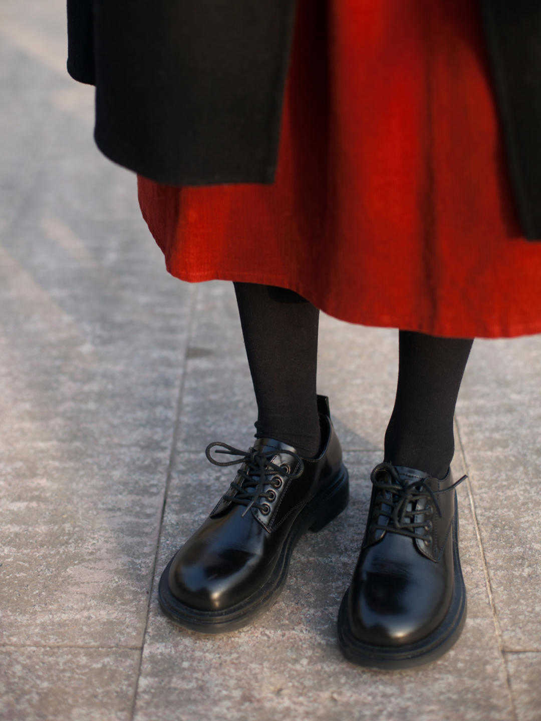 冬天 冬天别再穿马丁靴了!试试这几款小皮鞋,气质、格调瞬间就起来了