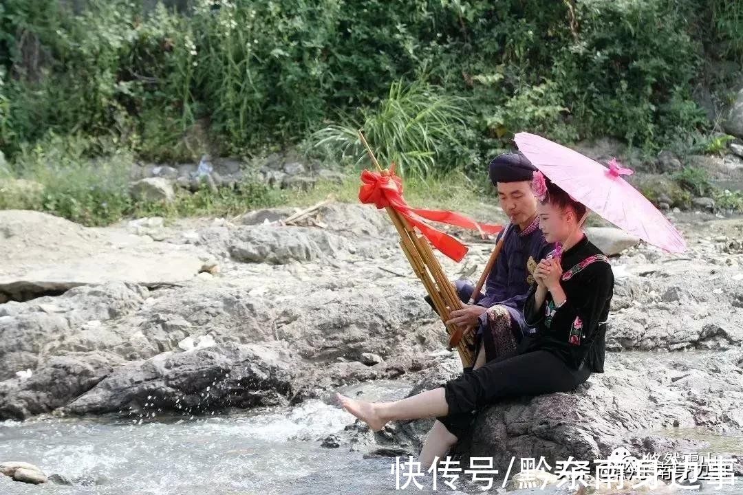 苗寨|戳进来！带你领略雷山苗寨的“春夏秋冬”