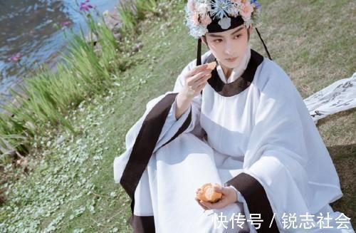 茱萸$真·花美男|穿汉服还要在头上戴花,本以为会奇怪,但被惊艳到了