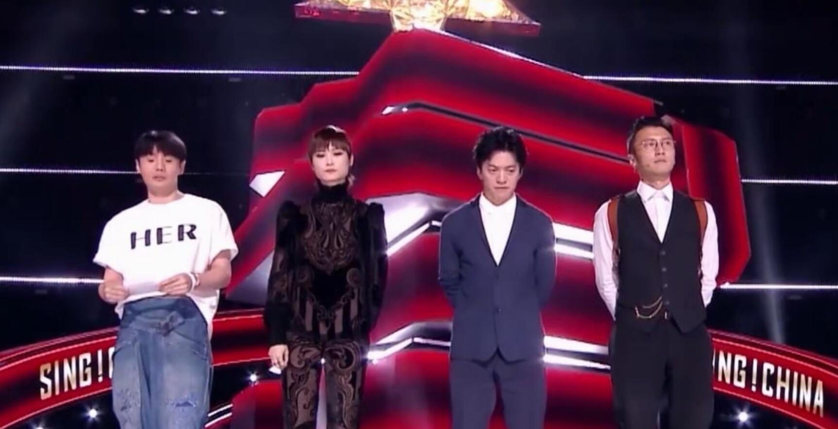 们也不难|这一乐队后台太强,连有实力的她都撼动不了,《好声音》水分太大