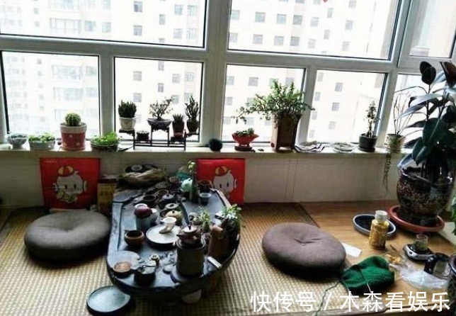 老婆|老婆有轻微洁癖,新家入住5年像这样,客厅让朋友服气了
