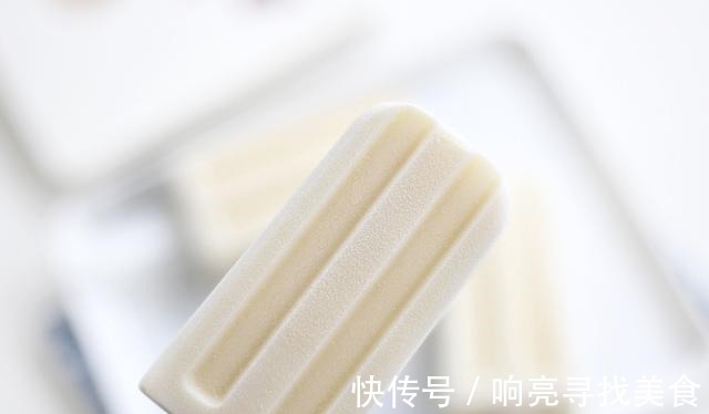 雪糕|不用打蛋器和冰淇淋机，也能做出无冰渣的雪糕，用对配方你也行！