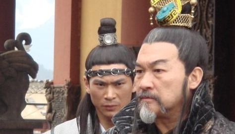 处死|单雄新处死后，牵引出一场战乱，猛将阵亡，死伤数万人