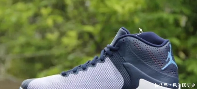 颜值|“颜值第一,性能第二”,打球不行球鞋来凑,一波高颜值球鞋推荐