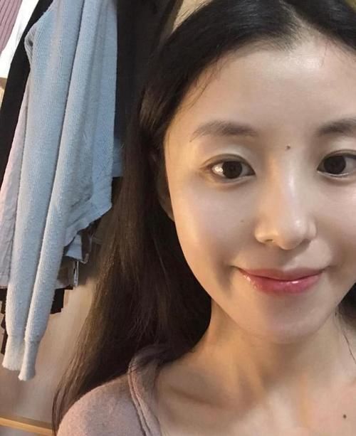 肤色|长期化妆有什么危害?看“妆龄”10年的皮肤有啥问题,尤其第二个