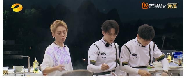 张亮|继赵丽颖后，林述巍张亮的回归，彻底揭开了《中餐厅5》的遮羞布
