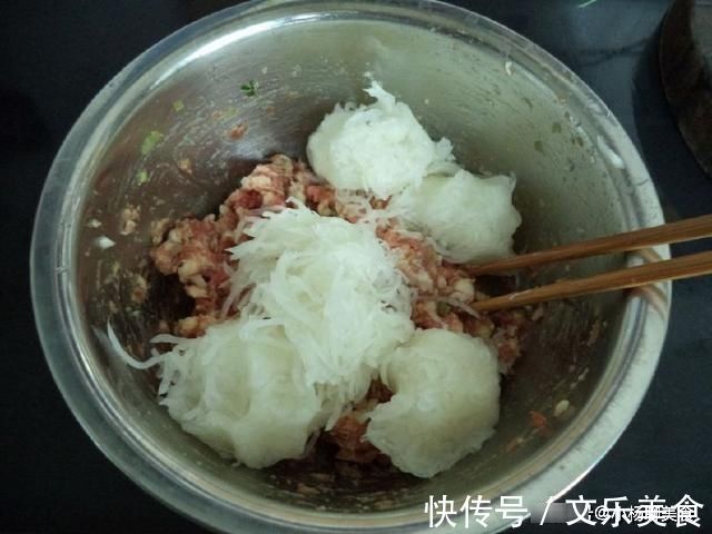 包饺子|水嫩嫩的“它”原来也可以包饺子，又脆又多汁，关键才8毛一斤