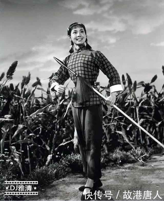 照片$李维康各时期老照片,从小美到老,图7有高玉倩,最后一张全家福