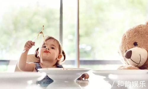 食物|孩子常便秘，吃香蕉只会加重，缓解便秘的最佳水果原来是它们