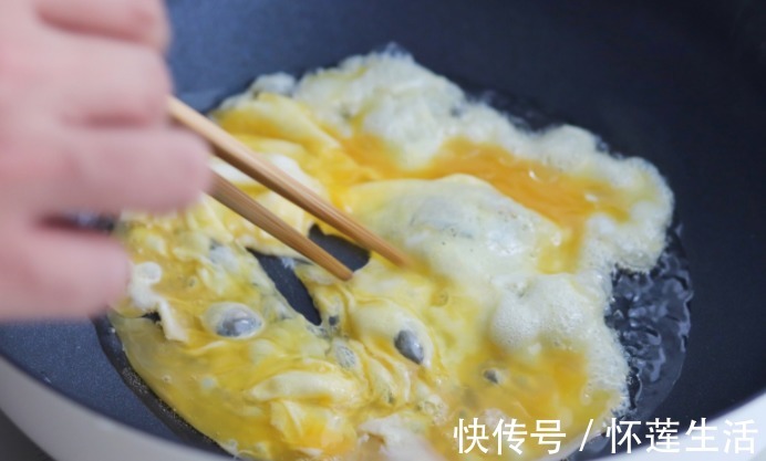 饭店|用剩饭炒一盘咖喱饭,在家也能吃出饭店的味道,连吃2碗都不够