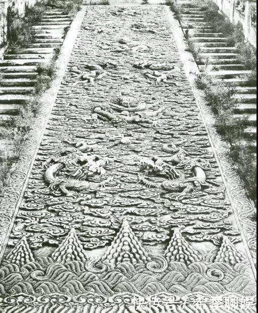 太和殿|老照片：慈禧逃亡后，日本人拍下紫禁城原始照片，跟电视剧差远了