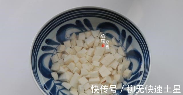 益肾|这道菜虽然是素菜,这样搭配做给孩子吃,冬季多吃既健脾又益肾!