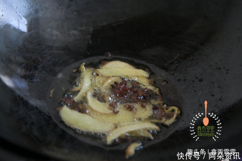 炖鱼|炖鱼最好吃的做法,北方几乎家家都会,老妈用了几十年,一学就会