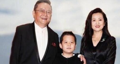 鑒寶節(jié)目|王剛砸寶事件后,節(jié)目組也被停止,多年后卻被曝出內(nèi)幕!