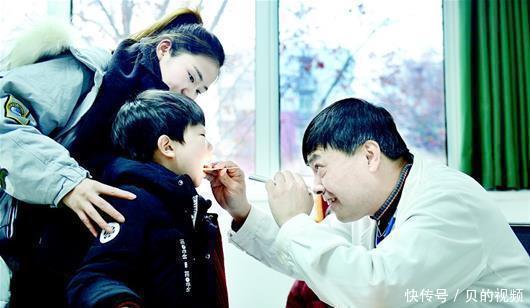 骨骼|7岁男孩缺钙不发育,医生:这调料炒菜放多了,难怪孩子个头矮小