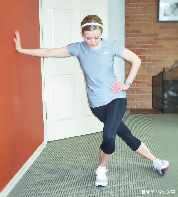 髂胫束|练瑜伽，髋部打不开，膝外侧疼常被忽视的髂胫束很重要