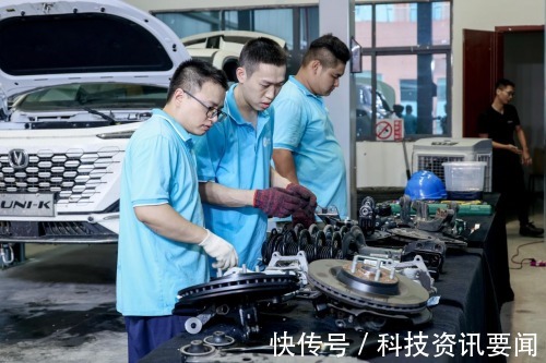 中国消费者|严苛测试+硬核拆车+跨界直播，长安用240小时只做了一件事