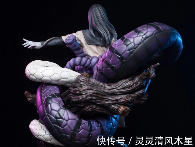 大蛇丸|火影大蛇丸双通灵兽手办,万蛇瞳孔栩栩如生,白磷大蛇造型亮眼