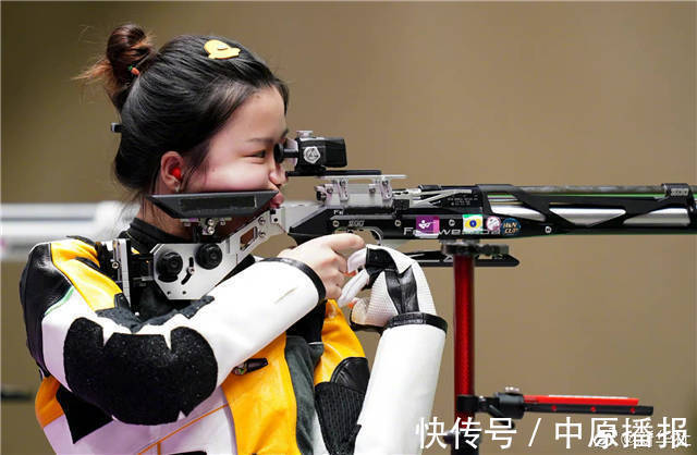 奥运冠军|“京”榜题名|为祖国也为母亲,00后奥运冠军送上最美比心