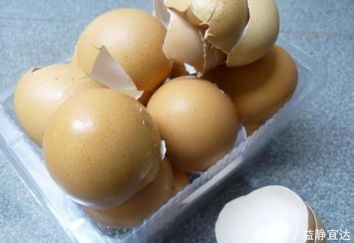 鸡蛋壳|想让蟹爪兰长得好,就用上2种料,保准一年能够开花200多天