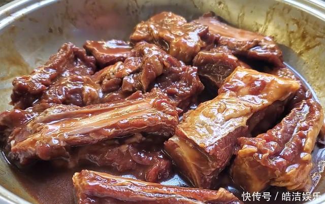 爱吃牛排骨的收藏了,大厨教你新做法,步骤简单,软烂入味超好吃
