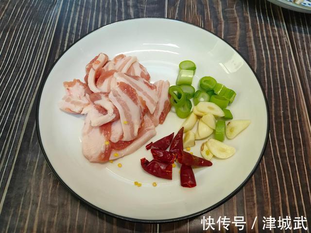 这食材10元一斤，蛋白质含量比牛肉还高，常吃点，家人都受益