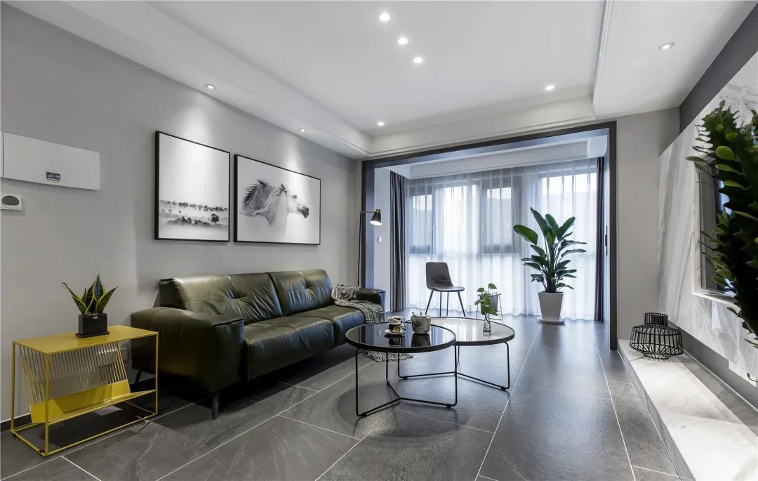 灰+绿植|103㎡现代简约，高级灰+绿植点缀，营造低调舒适的档次