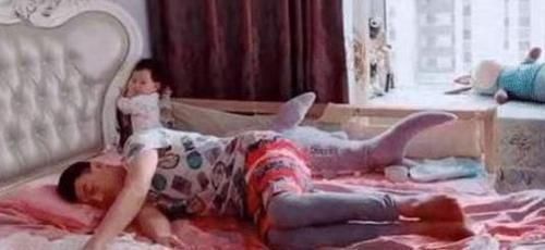 宝妈|宝爸带娃时睡着,醒来后找不到孩子的反应绝了,一看就是亲生的