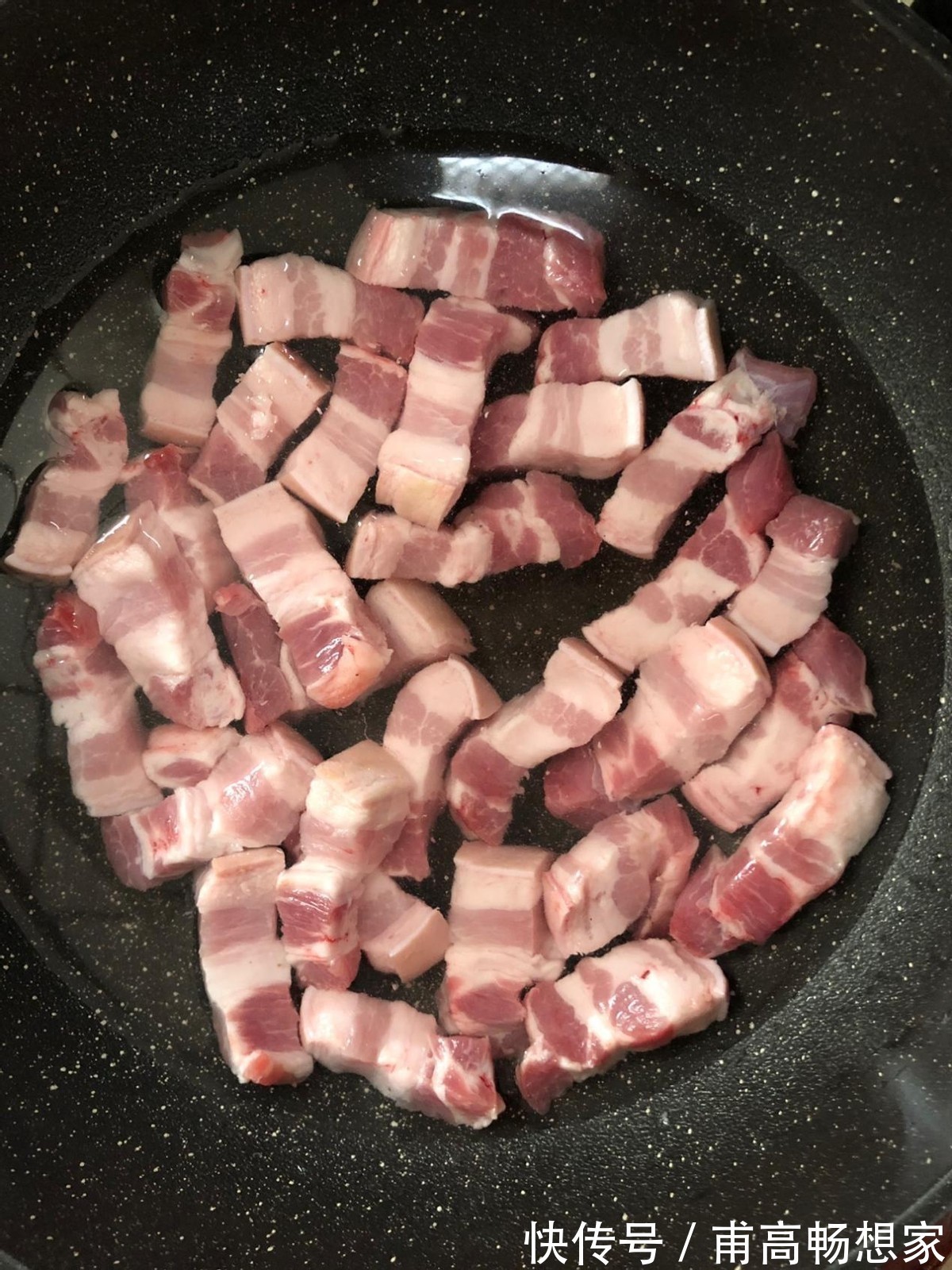 吃起来|家常版红烧肉的做法,鲜香软烂,肥而不腻,太下饭了