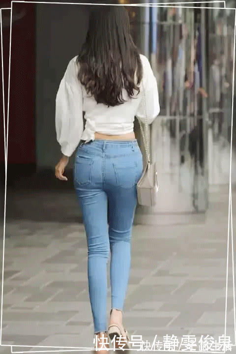 时尚 柔软舒适的牛仔布料,穿起来不单调,感觉到很休闲