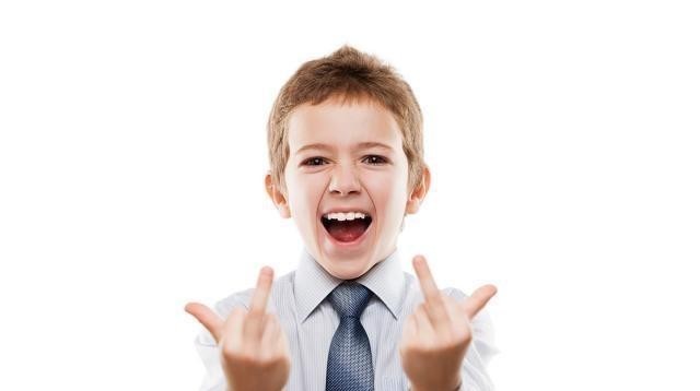 母亲|如何轻松养育一个男孩?迷路有两种方法