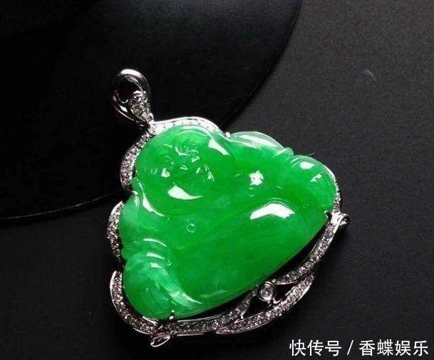 对翡翠不够了解这里有关于翡翠的全面知识,看完就是小行家了