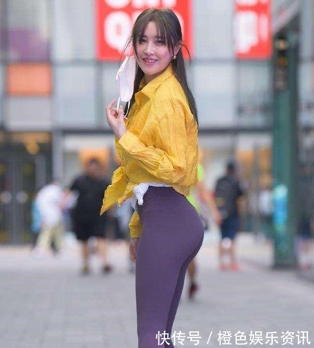 蓝色系 打底裤显优雅,充满了休闲的气息,极具气质!