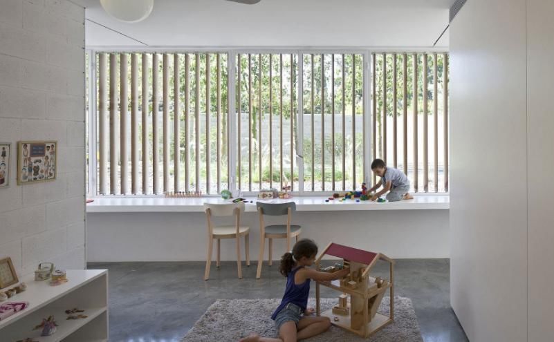 家长|孩子频繁眨眼、揉眼睛要注意!家长必知8大近视征兆