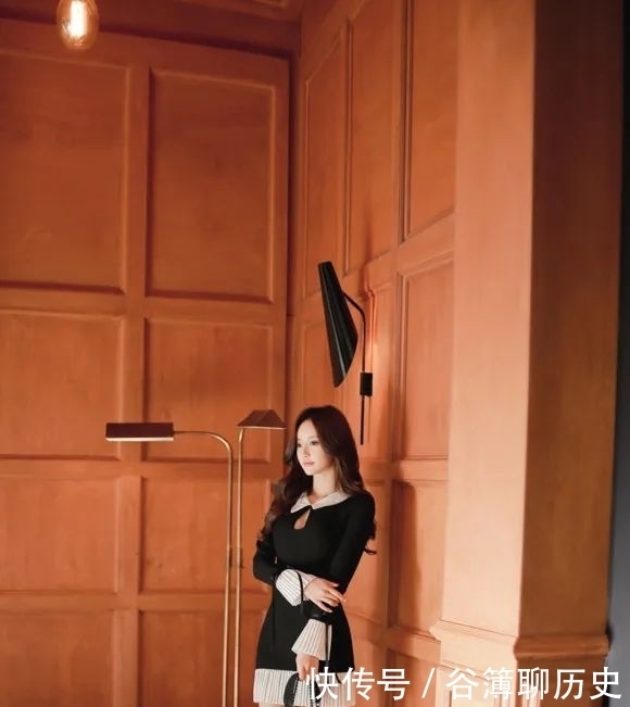 孙允珠|美图欣赏：孙允珠，公主领仙美水滴百褶雪纺衣裙