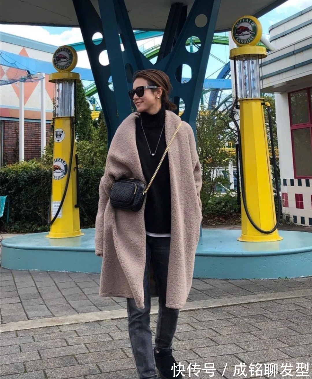 颜色|适合大龄宝妈的精致穿搭,简约随性又保暖,每一套都好看又显年轻