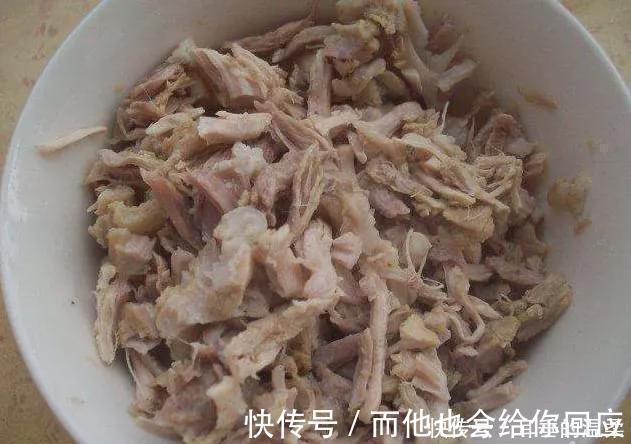 什么果皮渣、大豆渣,都不如这种“渣滓”,盆里埋一点养啥都旺