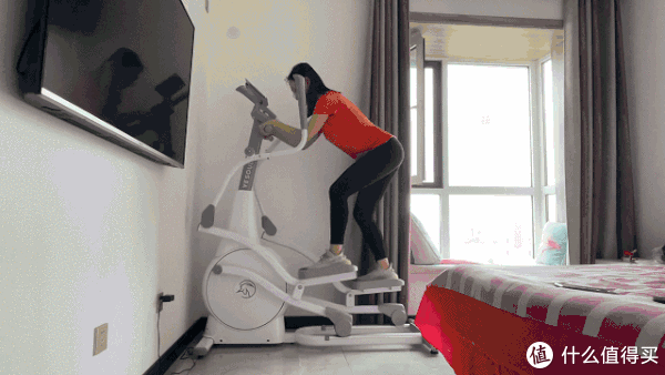 运动模式|在家里也能太空漫步—野小兽E30S椭圆机使用分享