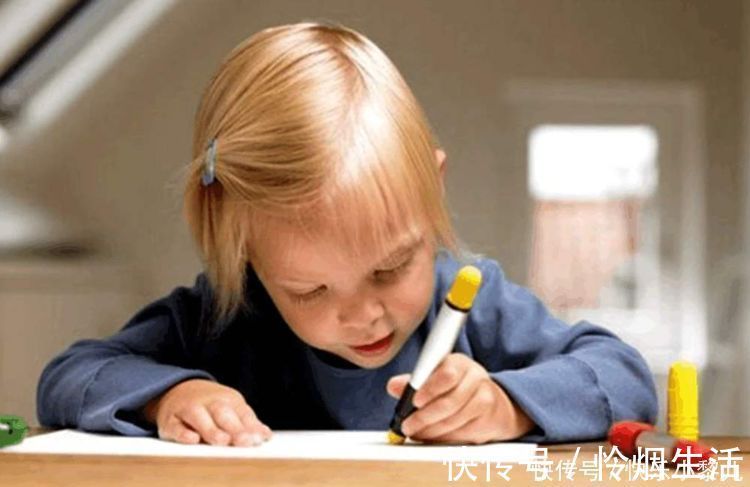 玩具|勤快妈妈更受欢迎？研究表明：家里三个地方越乱，孩子日后越聪明