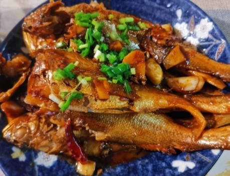  跨年家宴要大口吃肉，学会这道压轴硬菜，好吃好做人人夸，有面子