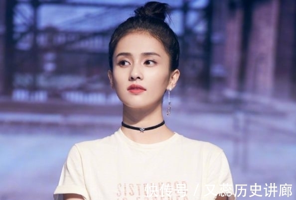 秦霄贤《跑男》火爆,白鹿天天上德云社免费蹭饭听相声,理由超搞笑