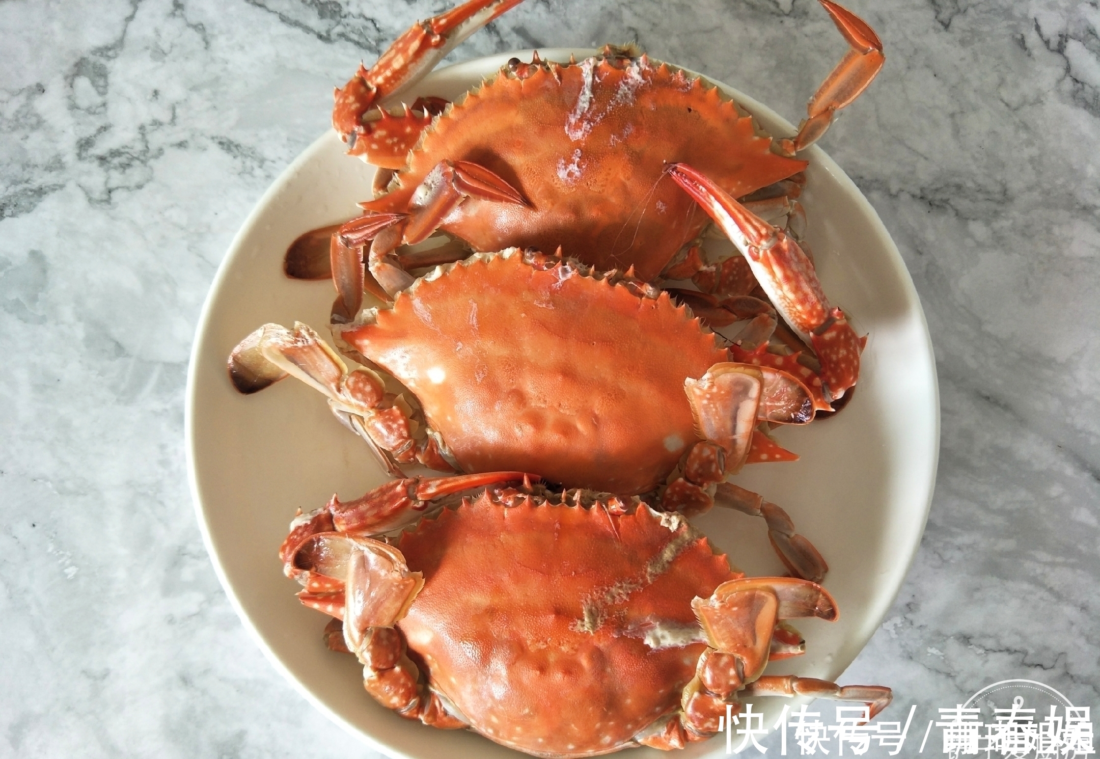 蒸螃蟹|蒸螃蟹时,需要几分钟?冷水蒸还是热水蒸?教你好吃做法