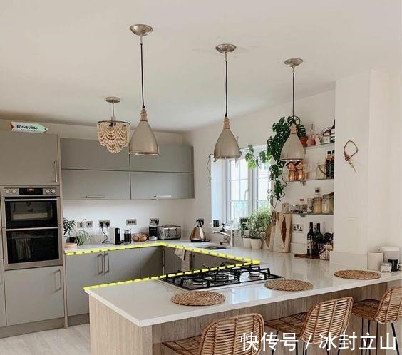 暗厨|对比传统厨房,加入吧台的新装法更适合多数家庭,何必退而求其次