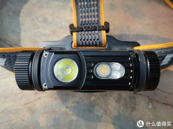 照明|2021HTC年终总决赛装备巡礼 篇三：Fenix HM60R超亮感应头灯 测评