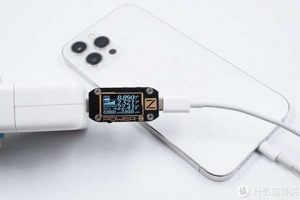 屏幕|有线平常心无线很尴尬，苹果iPhone 12 Pro Max充电评测