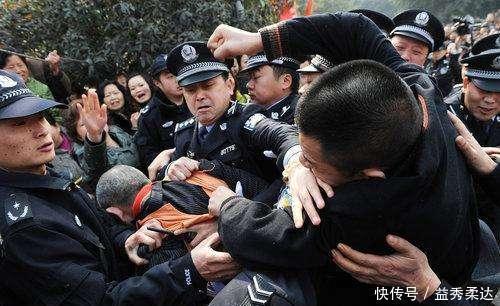 孩子|孩子被拐走后,都被带哪去了5种结局让人感到心疼