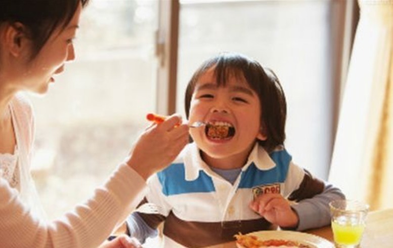 孩子|有3个特征的宝宝,将来很可能是个“大高个”,你家娃占几个